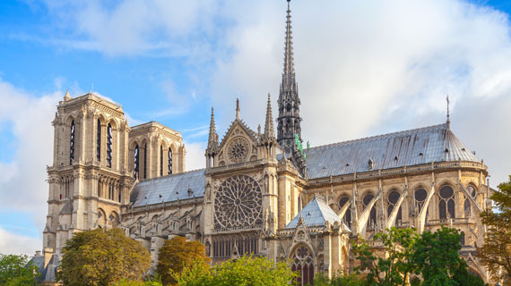 CONTENTEDITOR1_CATHEDRALENOTREDAME_570X320.jpg
