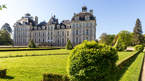 CONTENTEDITOR_CHATEAUDECHEVERNY_570X320.jpg
