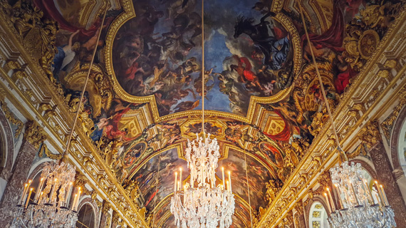 galerie-des-glaces-plafond-570320.jpg